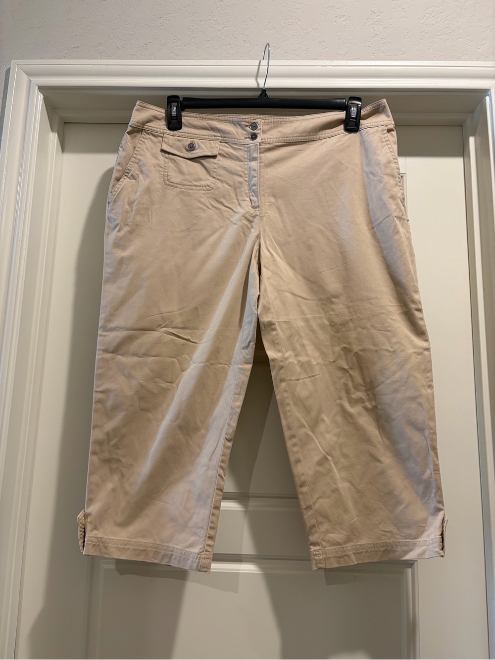 Chico's Light Beige Capris with Button Pocket Detail
